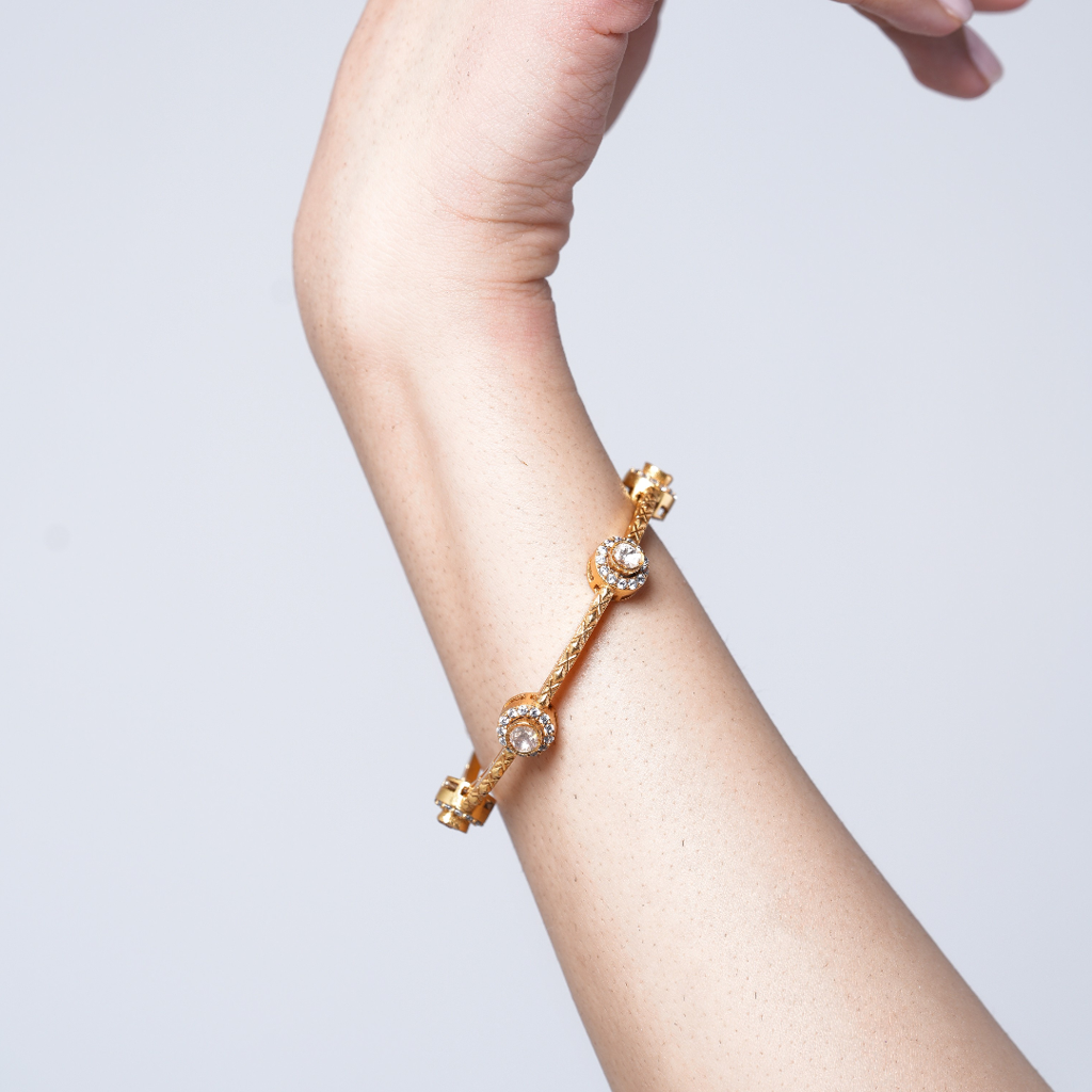 Sleek Premium Moissanite Bangles (2.4) : CAO0001MPS