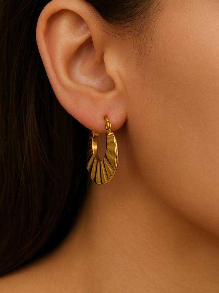 Gold Mia Hoops Â 18K Gold Plated 316L Stainless Steel | Everyday Anti-Tarnish Earrings : ATE633GMH
