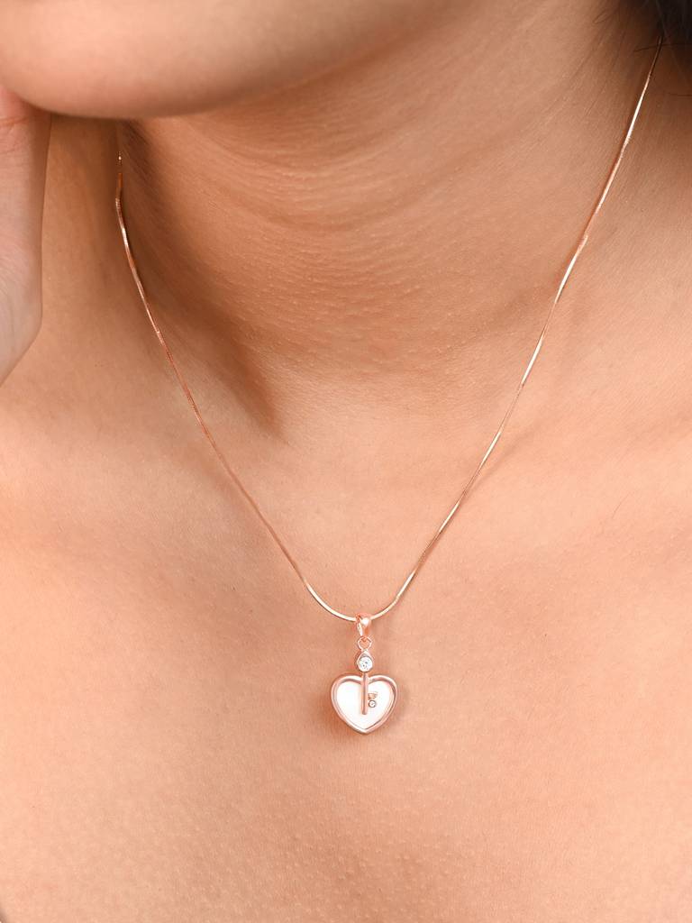 Secret Key Heart Silver Pendant : IPD419