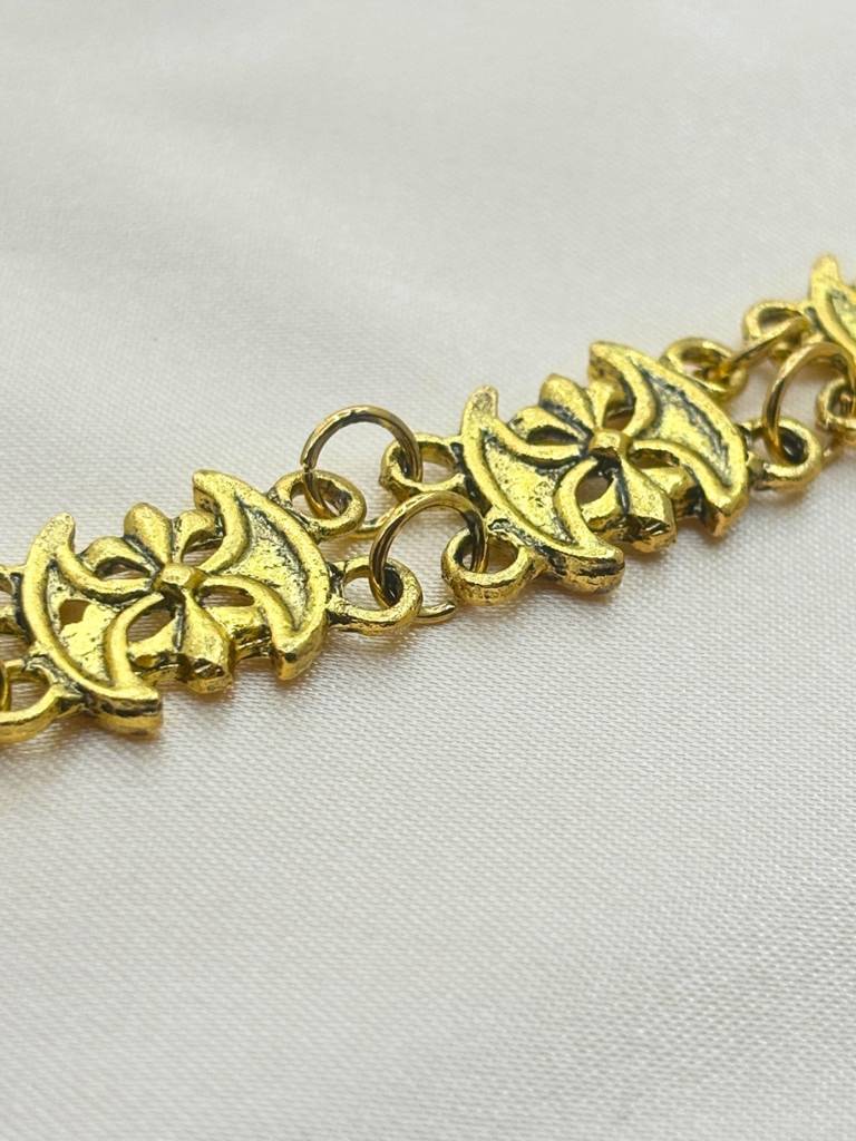 Women Gold-Plated Oxidised Layered Waist Chain Kamarbandh : VI26KB10002