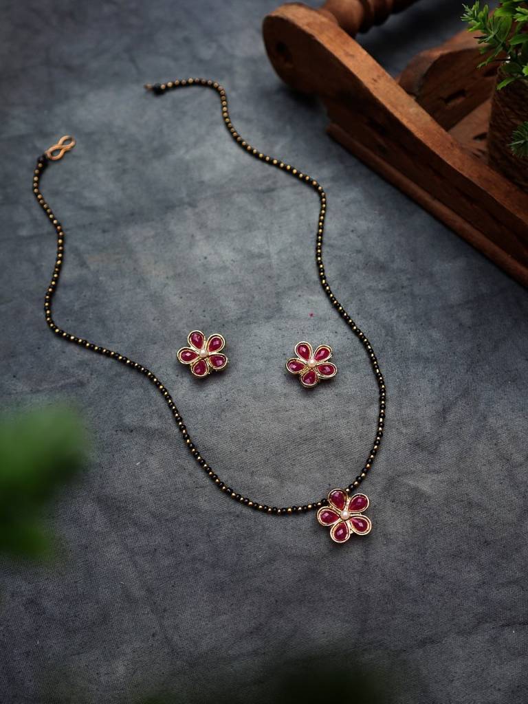 Forever Flowers -  Mangalsutra Necklace Set : PAMS06RE