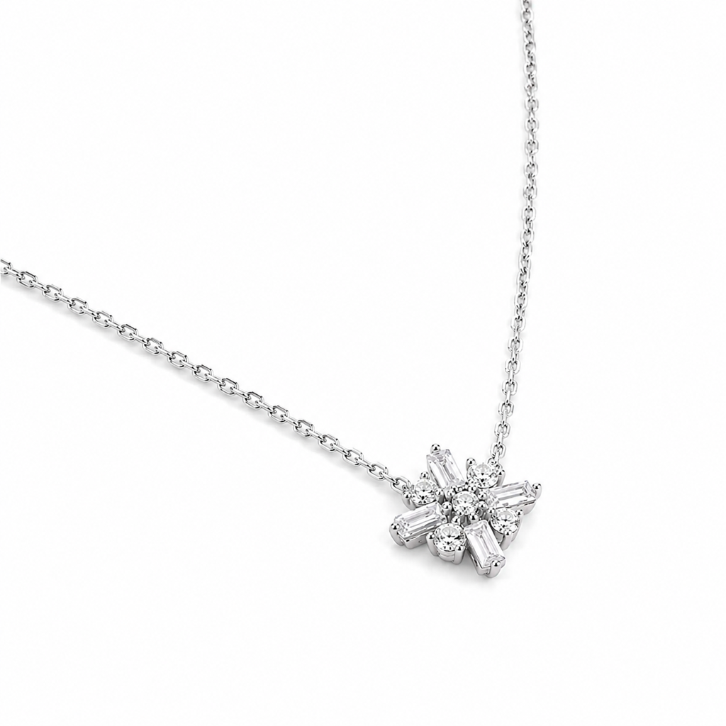 925 Silver Crystal Snowflake Necklace : WNH00122