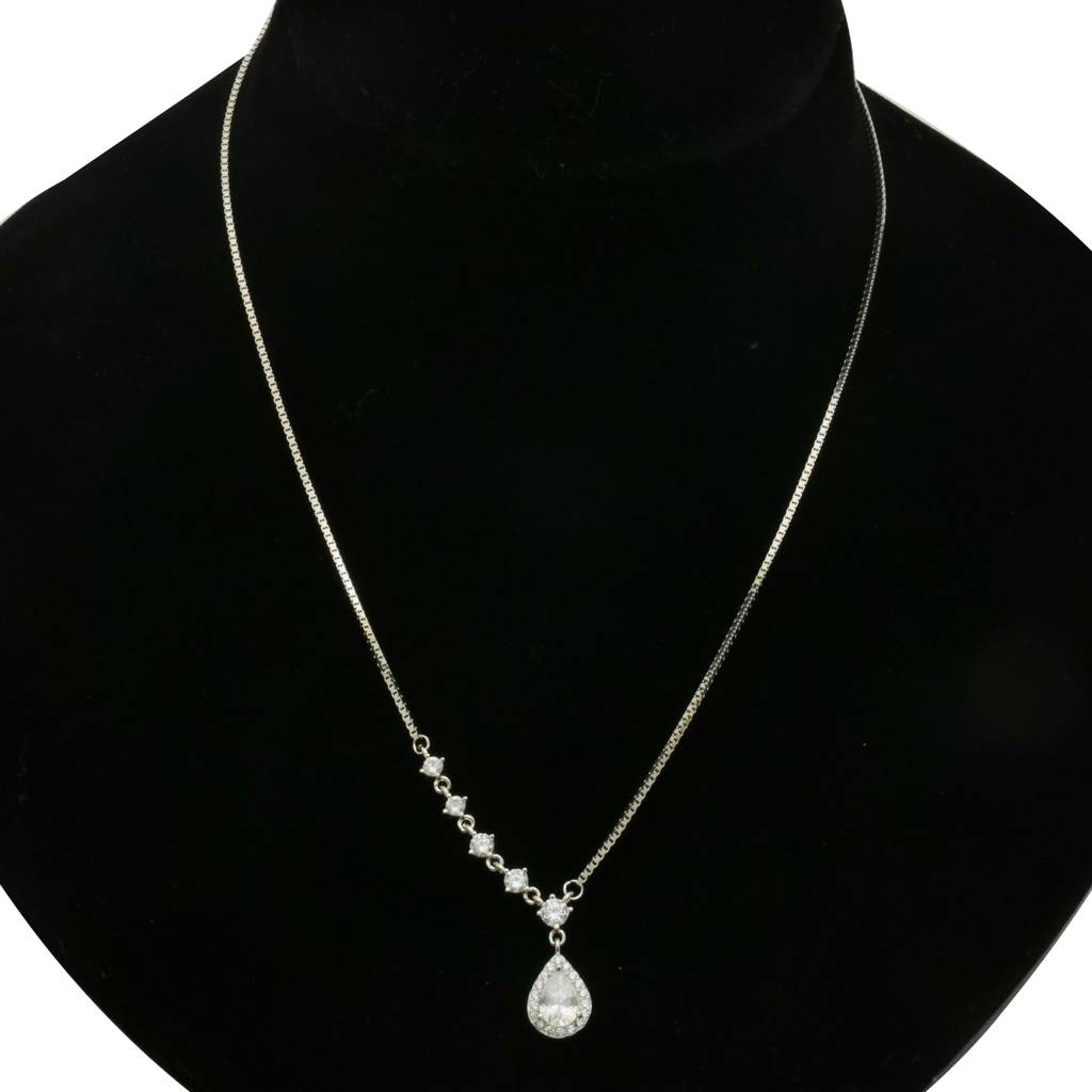 Charming 925 Sterling Silver Chain Pendant Crafted To Add A Touch Of Refined Style To Any Outfit : CP1034