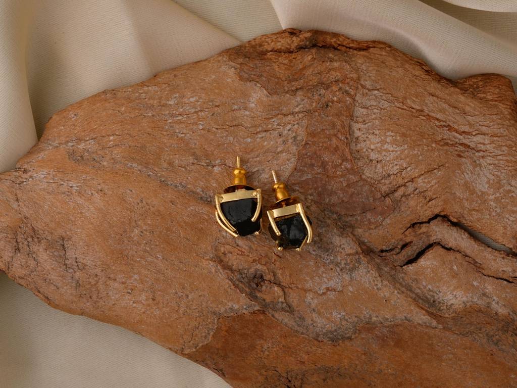 Black Onyx Studs : NAGE31