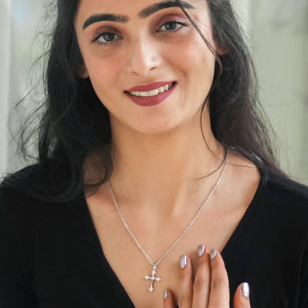 925 Silver Holy Cross Pendant Chain : IS-NC-PC-1153