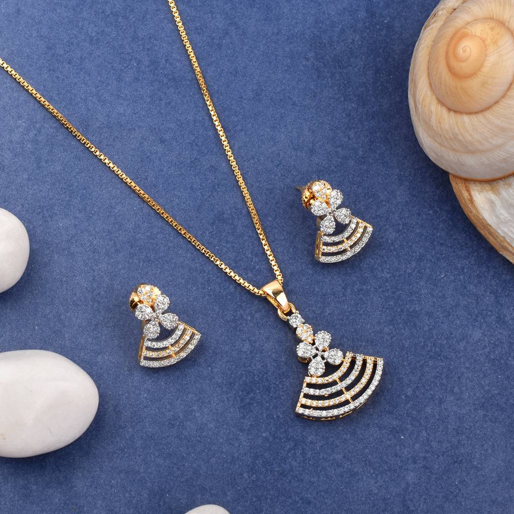 Diamond Dream Pendant Set With Chain : PJPENGJCZ141