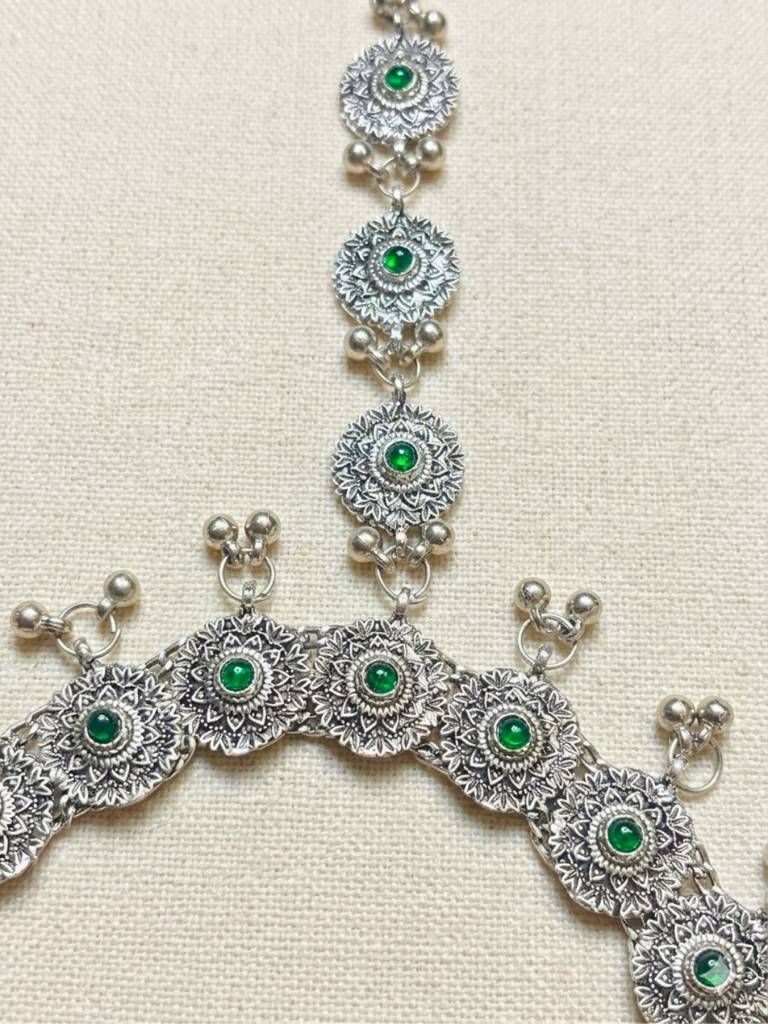 Women Oxidised Silver-Plated Kundan Stone-Studded Anklet With Toe Ring : VI26ANK10009