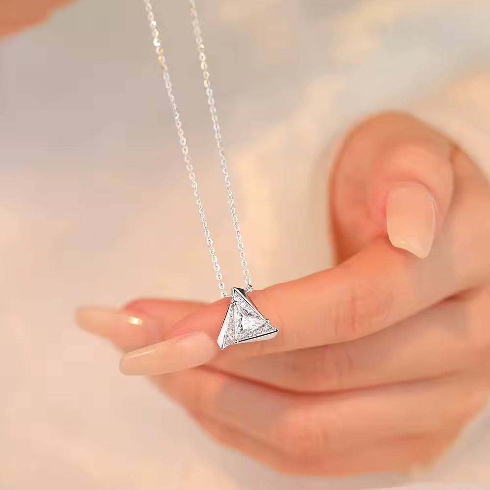 14K White Gold Plated Triangle Moissanite Pendant Neckalce For Her : CJNK22