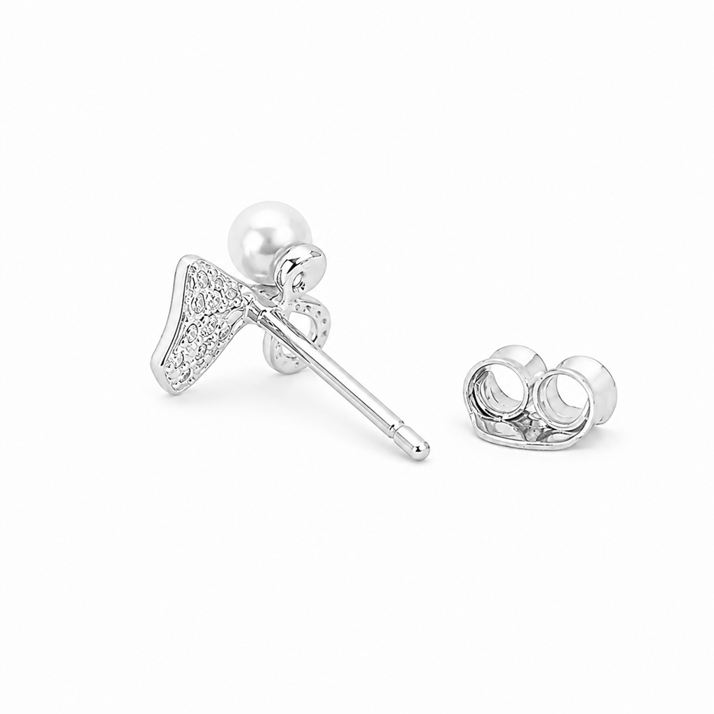 Silver Pearl Leaf Spark Stud Earrings : WER00061