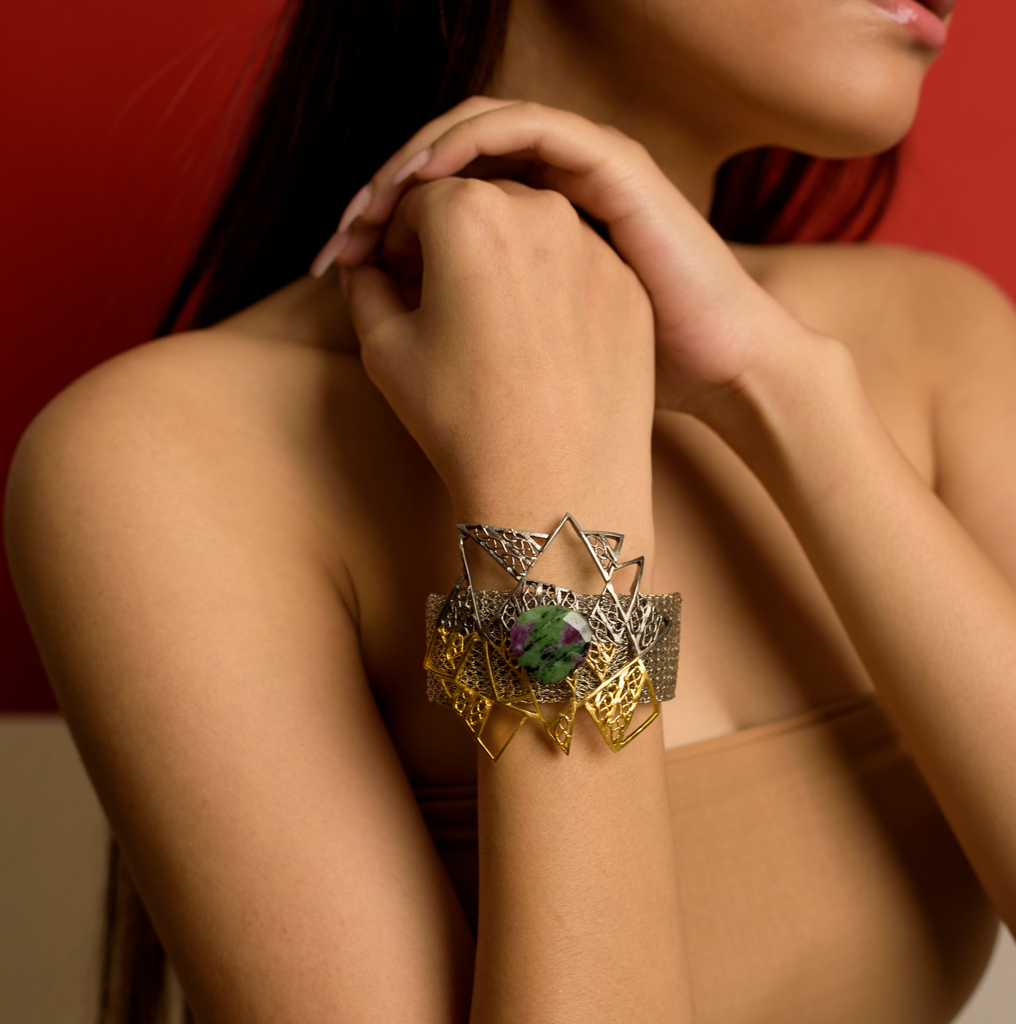Ravishing Royale Bracelet : AA-3002