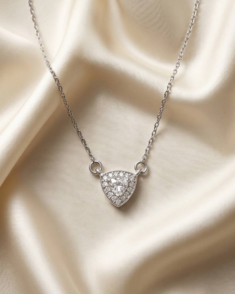 925 Silver Trillion Cut Pendant Necklace : IS-NC-PC-1183