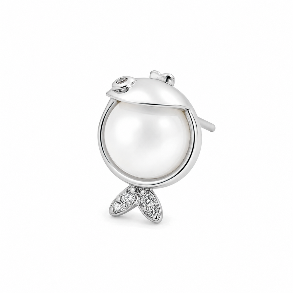Silver Little Pearl Fish Stud Earrings : WER00062