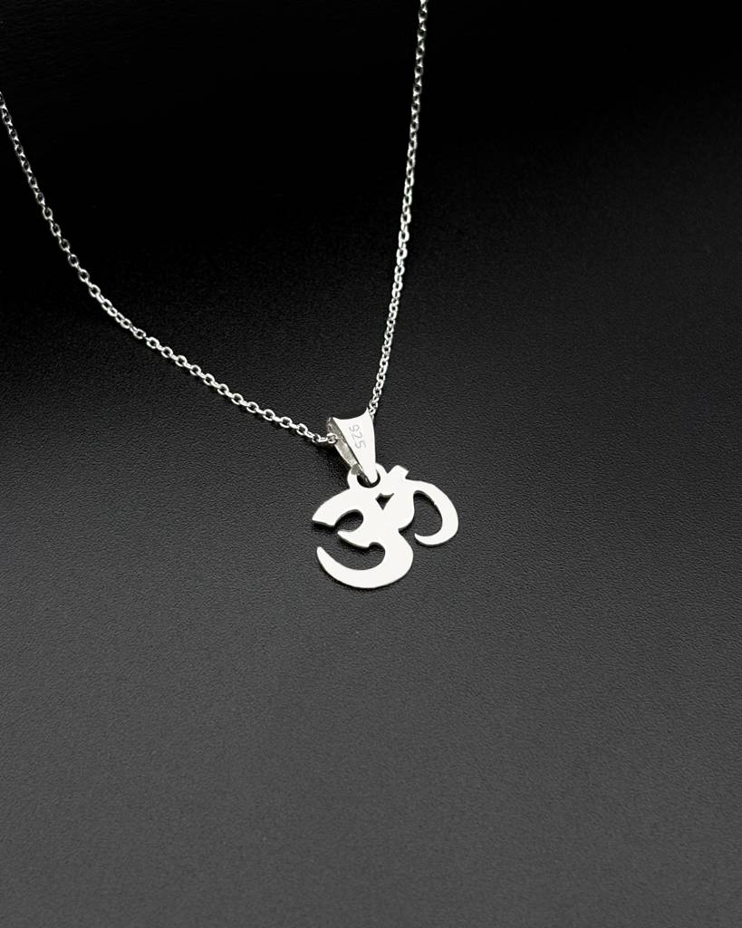 925 Sterling Silver Holy Om Pendant With Chain For Womens And Mens : CP18_1B_1