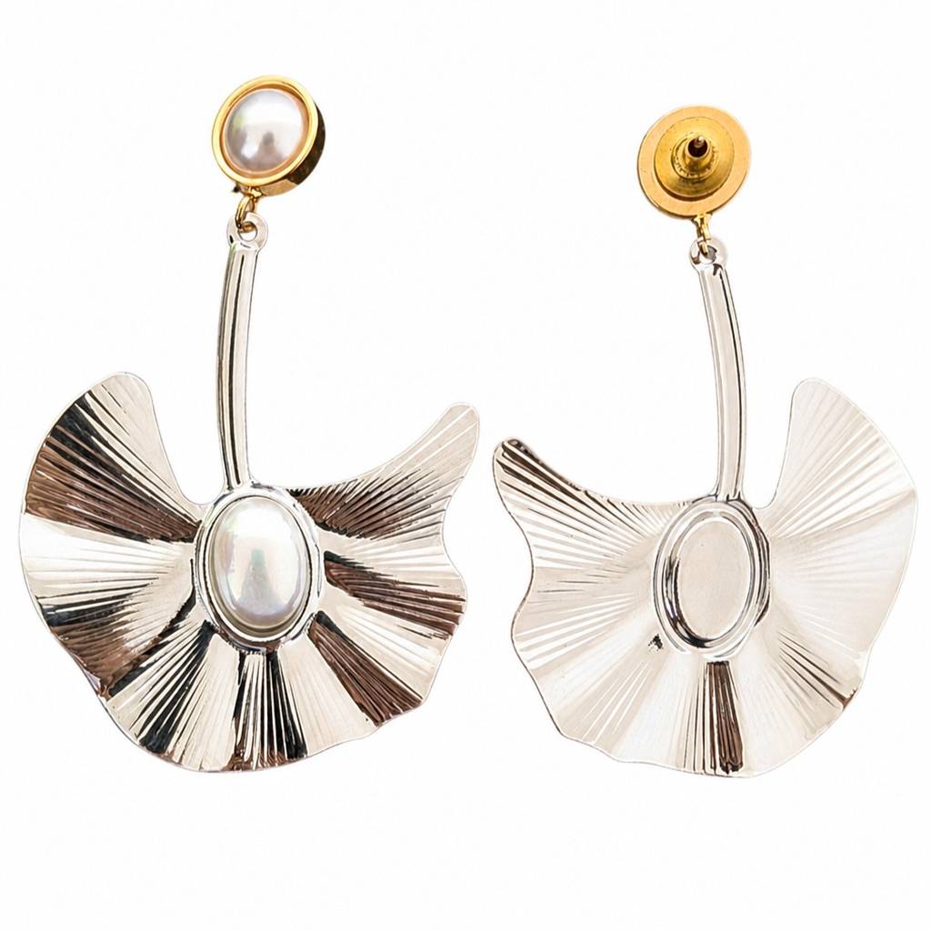Silver Fan Petal Earrings With Pearl & Opal Drop : RRAPR26AID-28