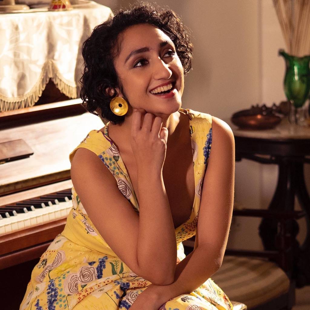 Shunya Earrings : MJ14