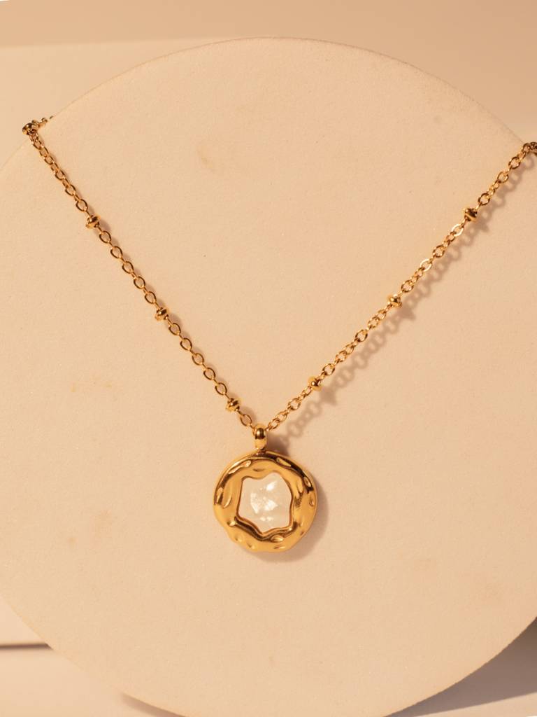 Gold-Plated Mop Pendant Necklace Â Anti-Tarnish, Hypoallergenic, Water Resistant (316L Stainless Steel) : ATC543MPC