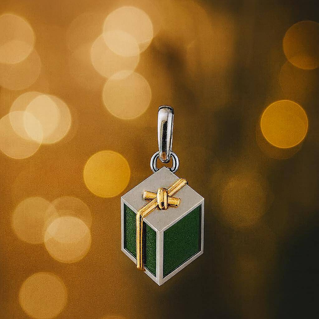 925 Pure Silver Gift Box Pendant : PEN1030