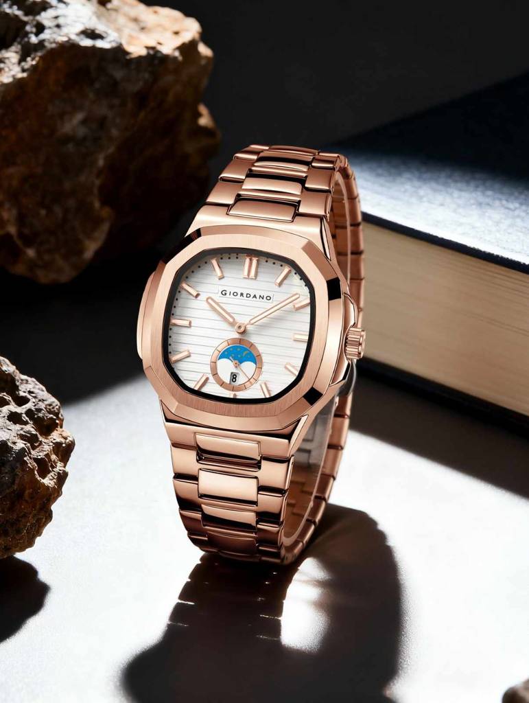 Giordano Analog Watch For Men Â Classic Moon Phase Design With Textured Dial, Durable Stainless Steel Strap, A : GZ-50179-33