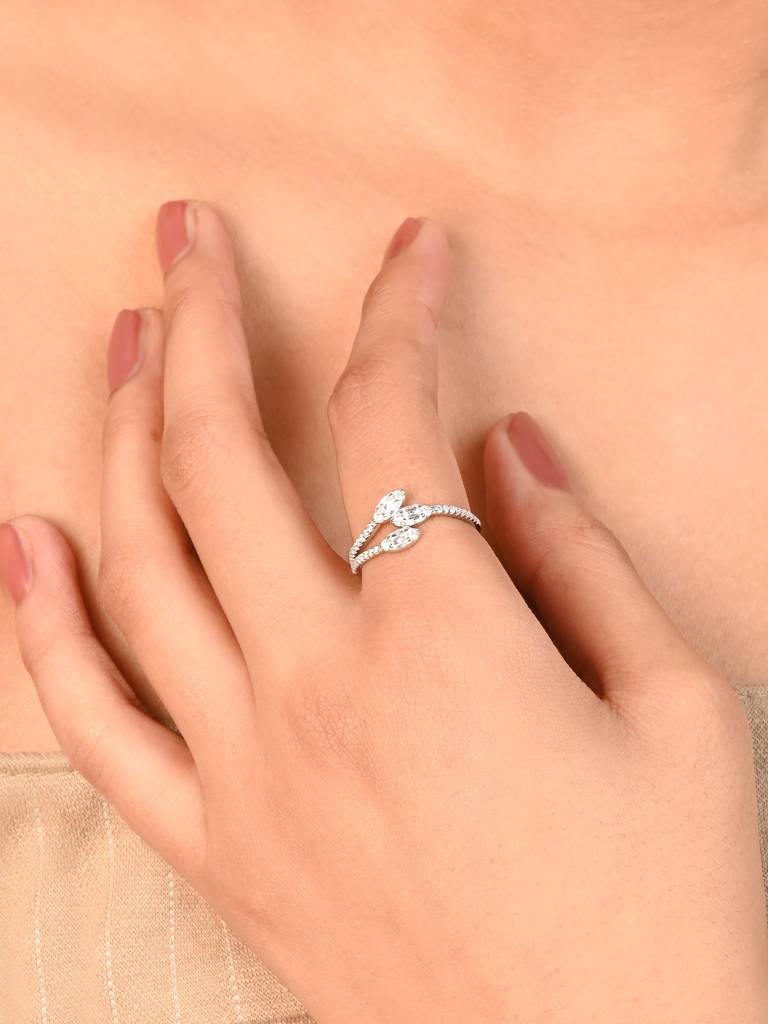 Marquise Leaf Trio Split Ring : MGLR2389