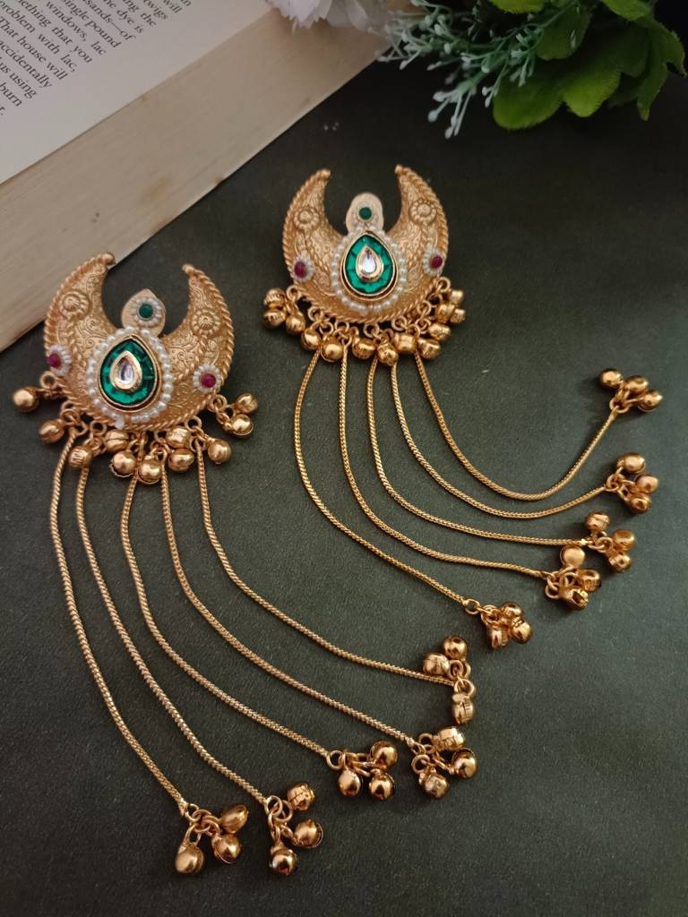 Brass-Plated Pachi Kundan & Ghungaroo Beaded Kashmiri Crescent Shaped Drop Earrings : VS105314