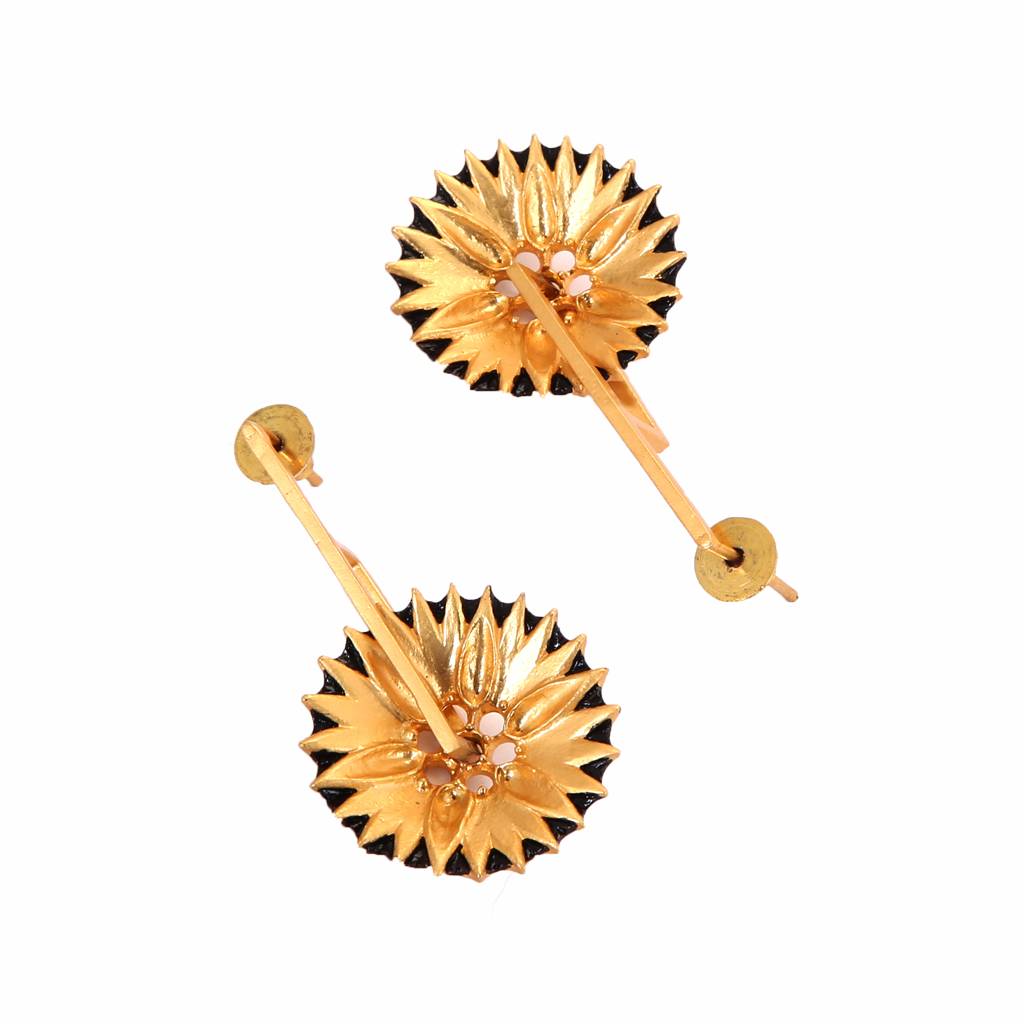 Beguiling Blossom Earrings : OTW-1027