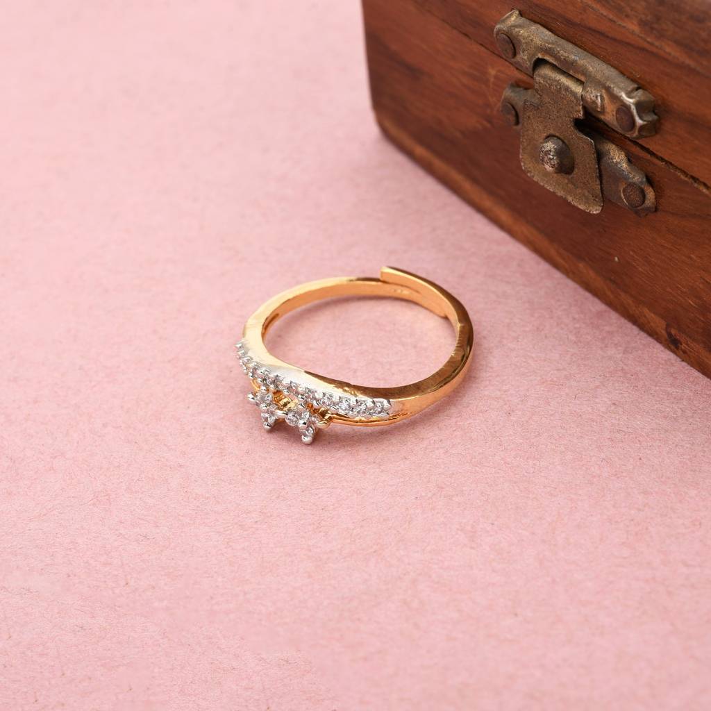 Veloura Gold Diamond Ring : PJRNGGJCZ336