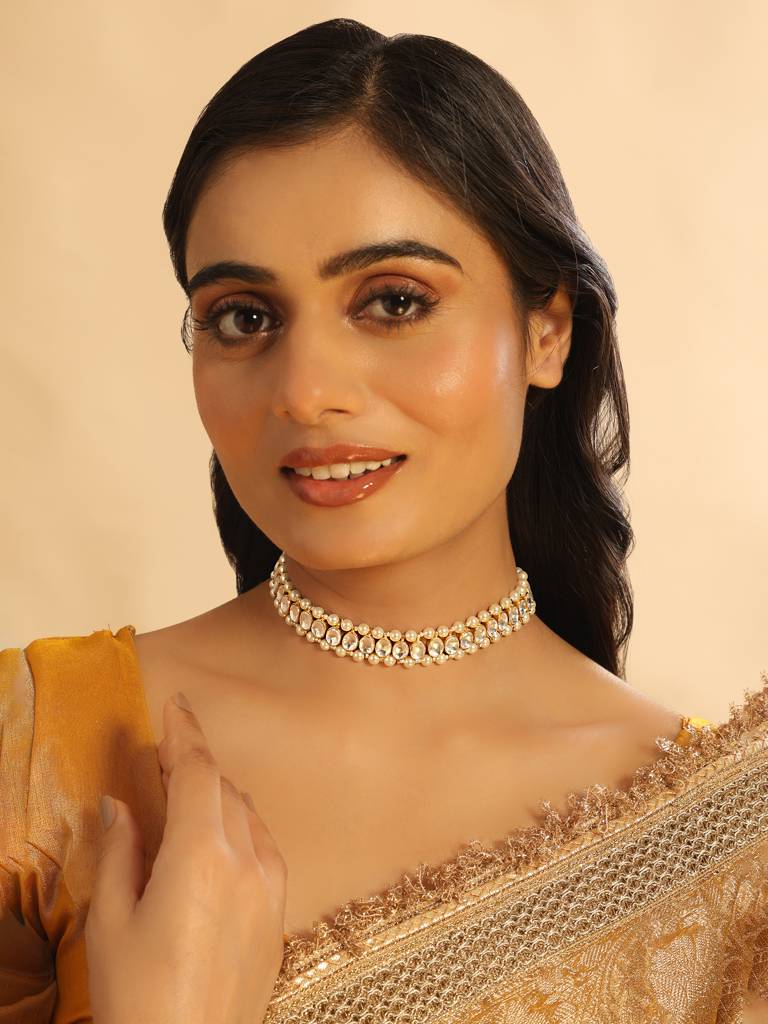 22K Gold Plated Kundan Refined Sleek Matha Patti : YI24A0472N