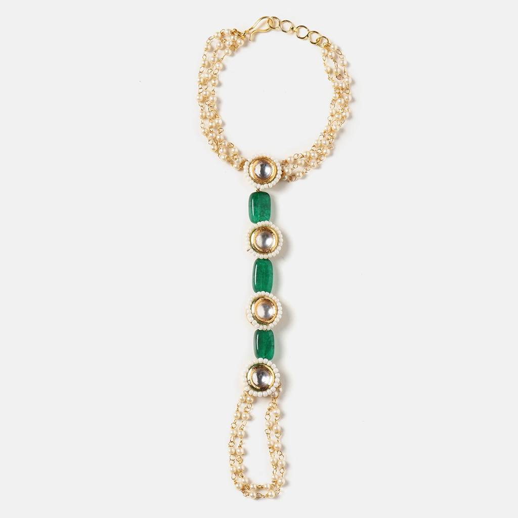 Emerald Pearl Hand Harness : RRJAN26-19