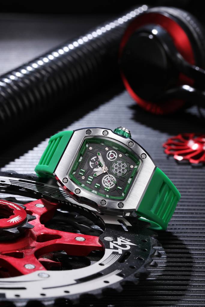 Giordano Sqaure Analog Casual Sporty Watch For Men – Mechanical-Inspired Design Dial, Quartz Movement, Silicon S : GZ-50150-03