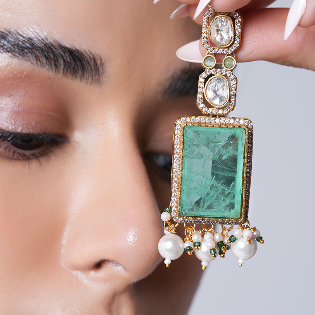 Designer Single Stone Kundan Necklace : CAO0004MHJ