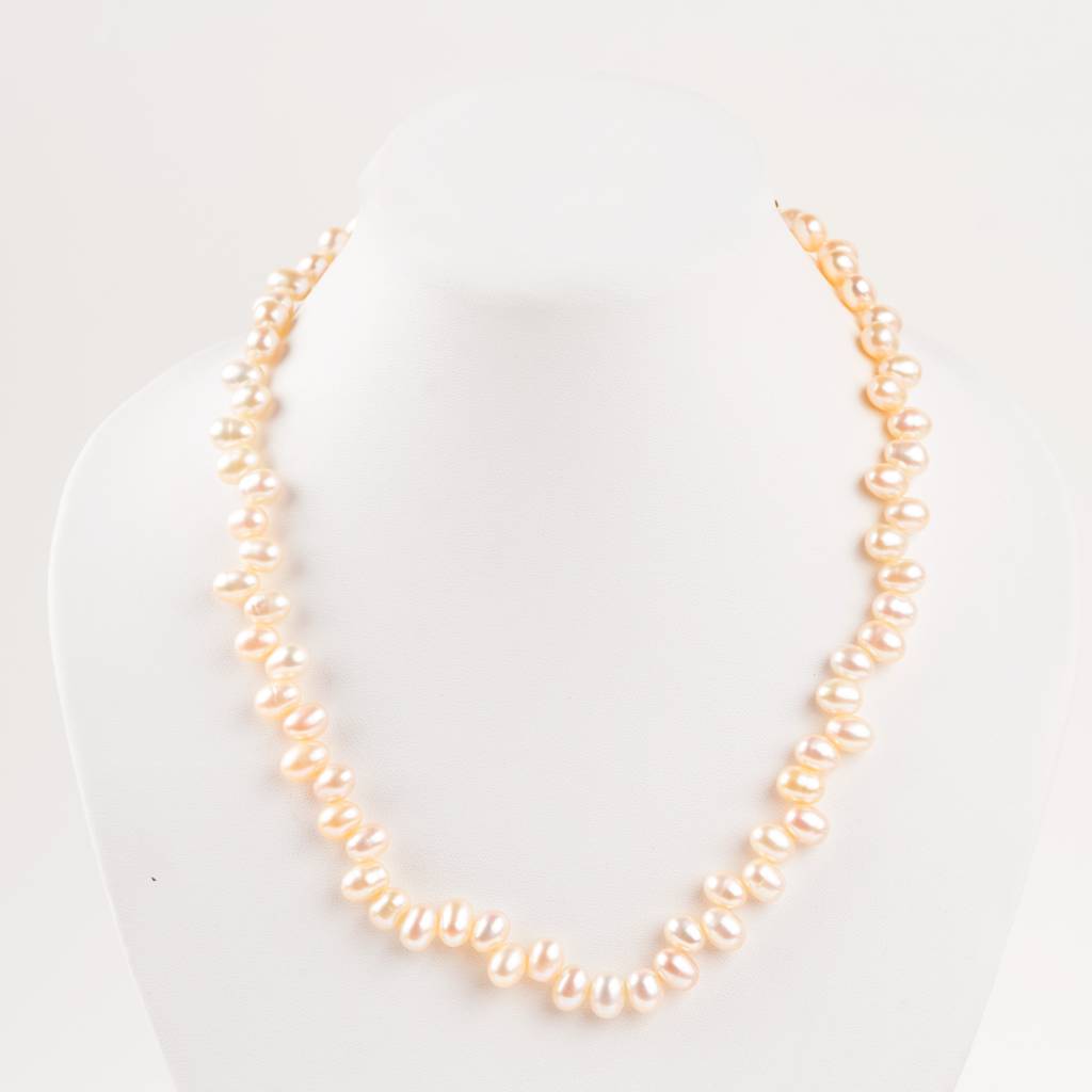 Single Freshwater Pearl Cleopatra Necklace : NCK-SGL-CLEO-ORG-PRL
