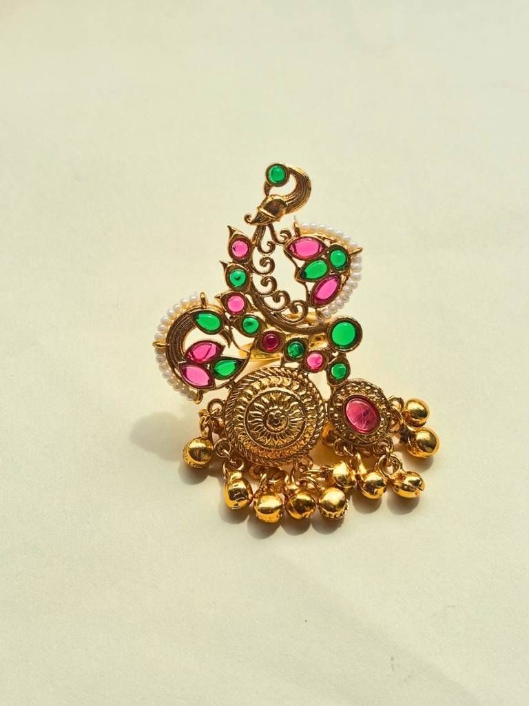 Gold-Plated Kundan Stones Ghungroo Adjustable Finger Ring : VI26RIAD1000032
