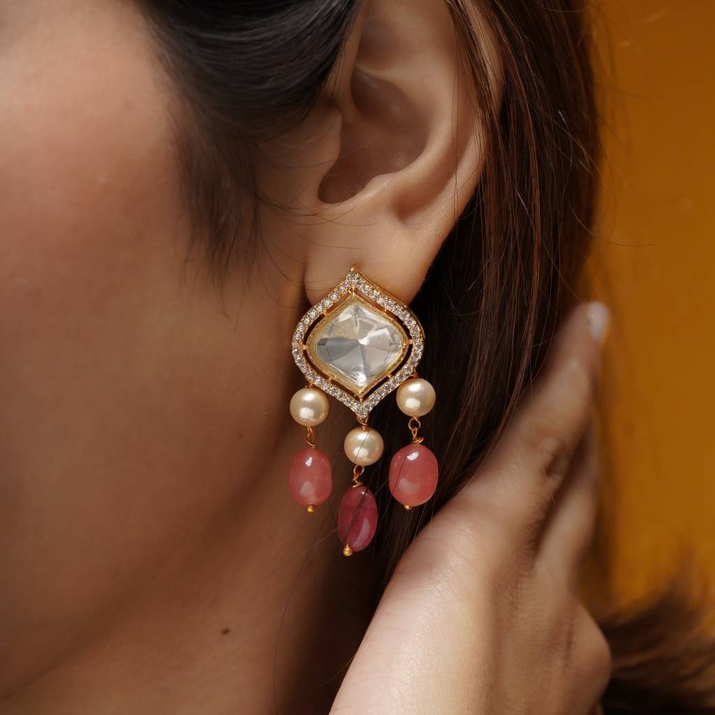 22Kt Gold-Plated Floral Blush Pendant Set : PE40037