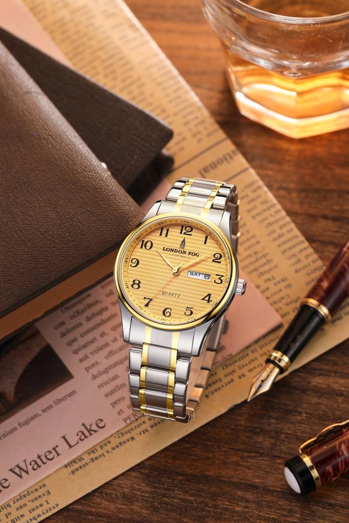 Carnaby Collection Analog Quartz Watch For Men With Stainless Steel Strap And Day & Date Display : LFM10008-33
