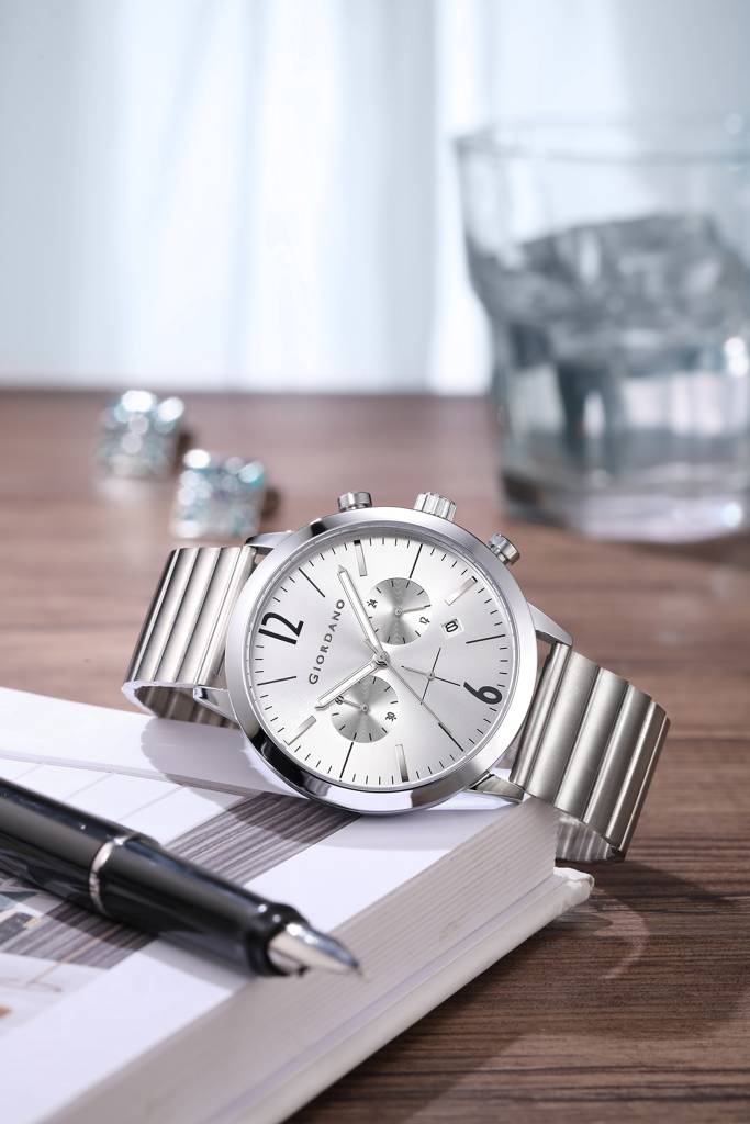 Giordano Analog Chronograph Watch For Men - Stainless Steel Case & Strap| Modern Casual & Formal Wristwatch With : GZ-50153-33