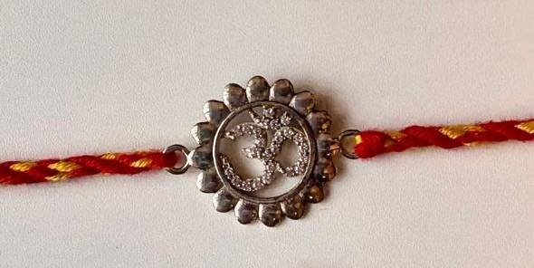 Om Rakhi : AJSEAMB0001