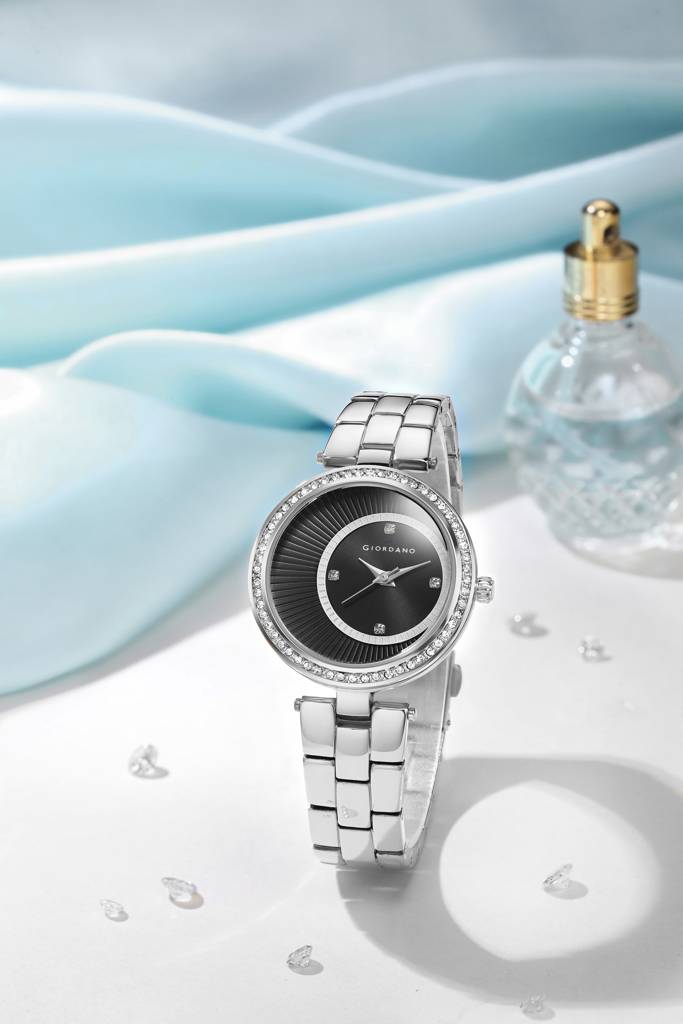 Giordano Unique Analog Watch For Women With Diamond Indices, Stainless Steel Strap And Crystal Embellished Bezel -  : A2056-77