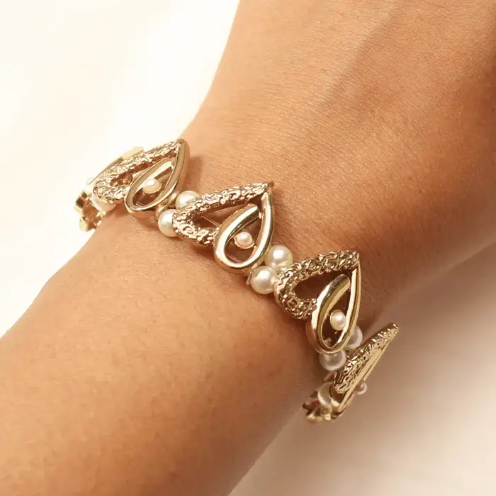 Tfc Queen Of Hearts Gold Plated Bracelet : 40081