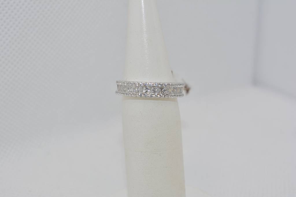 Endless Radiant Ring : 401
