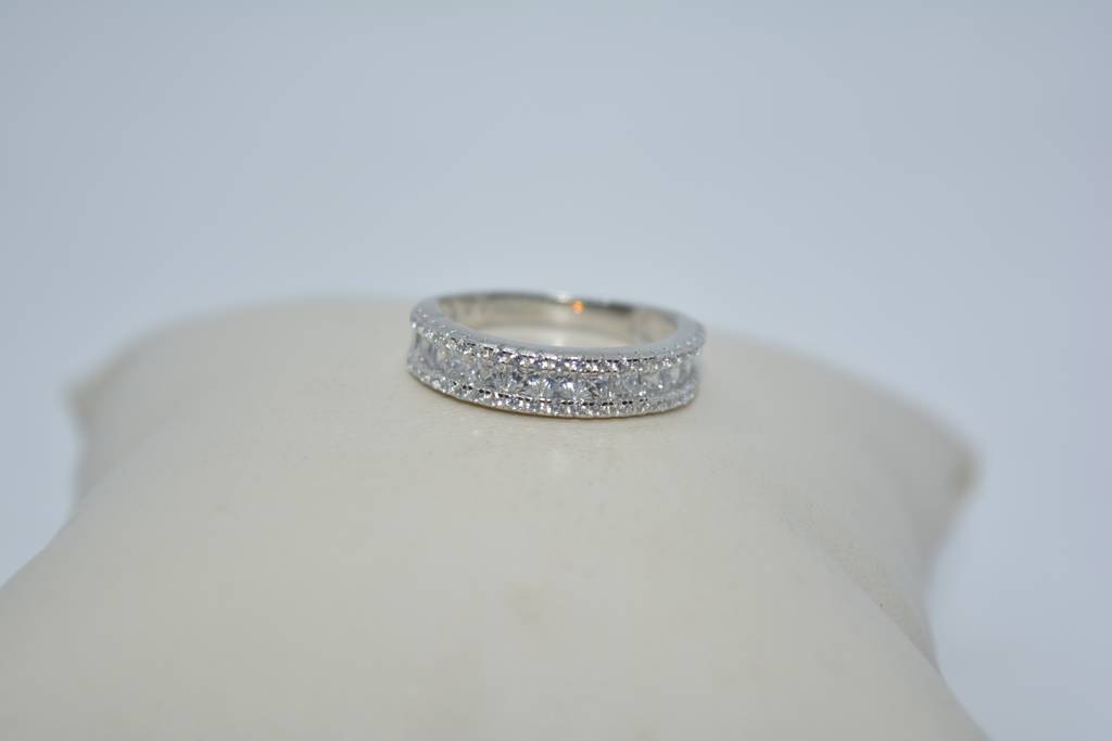Endless Radiant Ring : 401