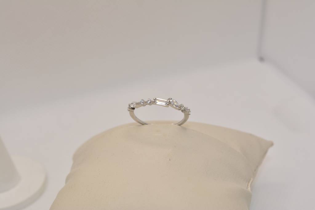 Band Like Diamond Shine Ring : 406
