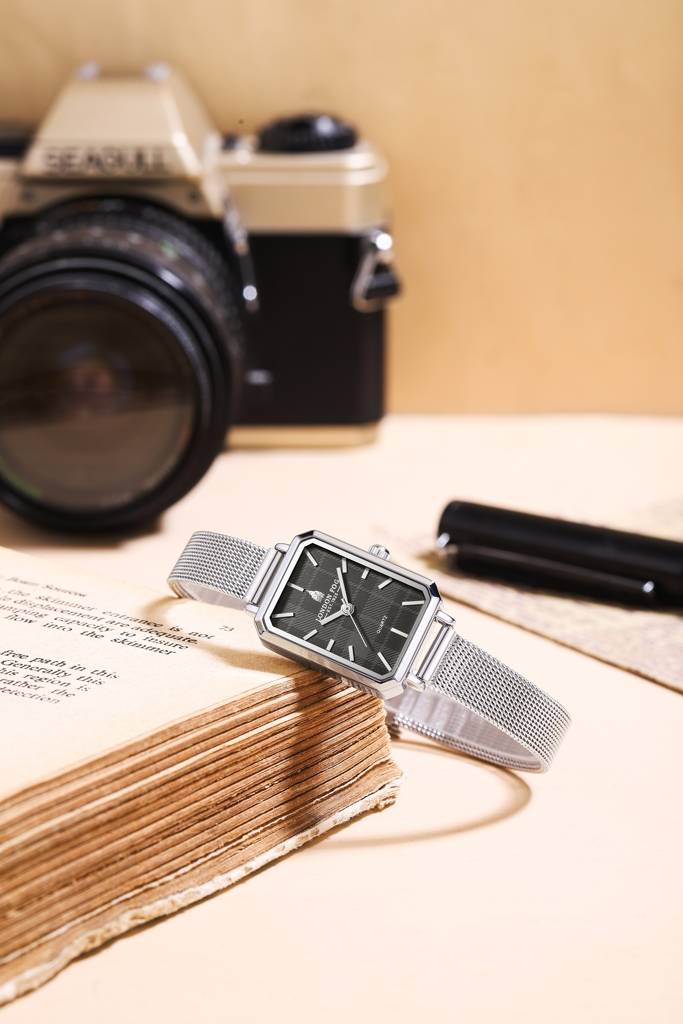 Victoria Collection Analog Quartz Watch For Women With Mesh Strap, Rectangular Metal Case And Mineral Glass : LFW20006-11