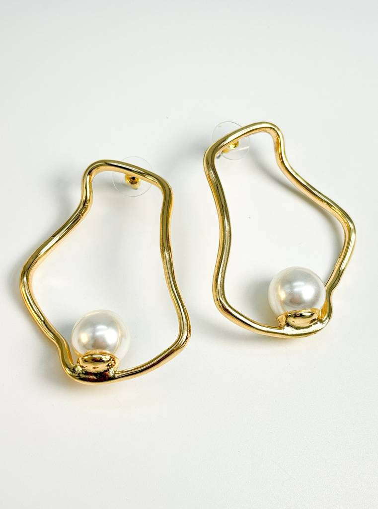 Haute Couture Gold Cage Pearl Earrings : E0021