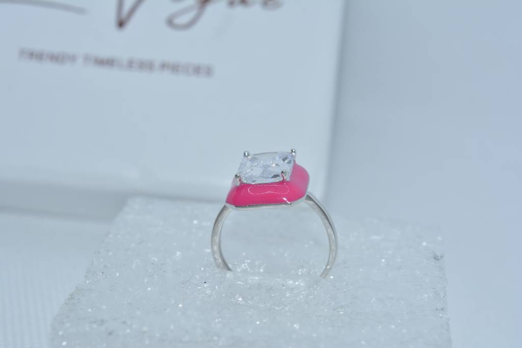 Regal Pink Gem Ring : 424