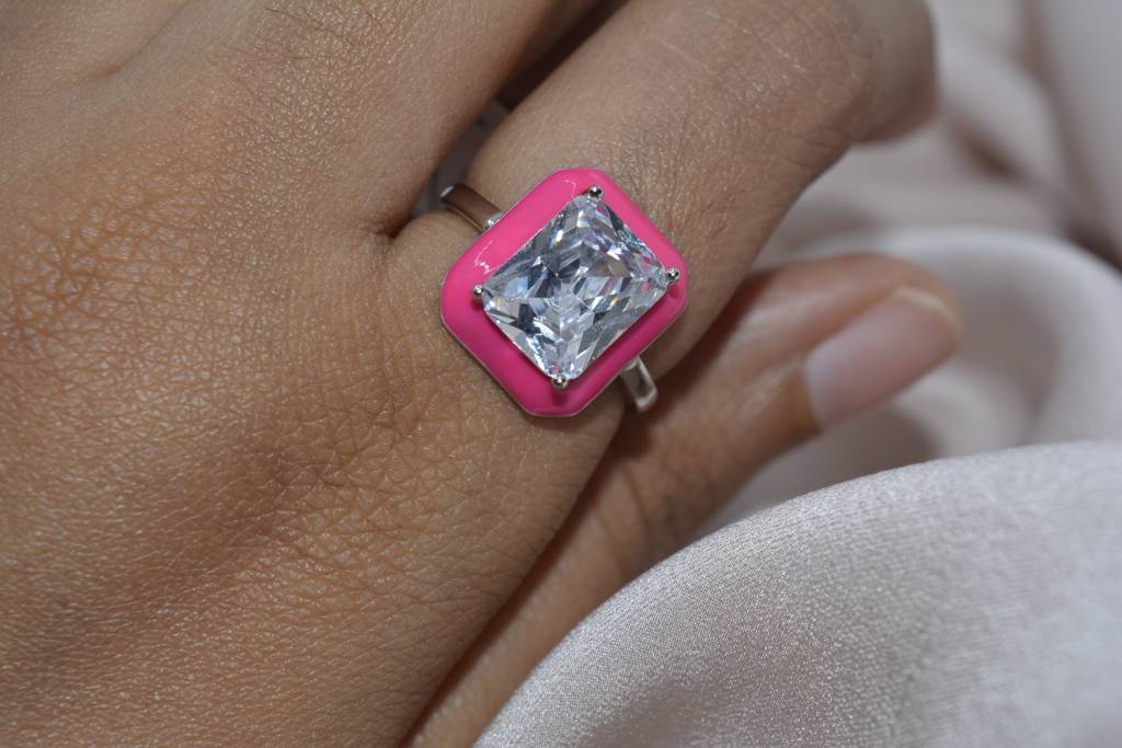 Regal Pink Gem Ring : 424