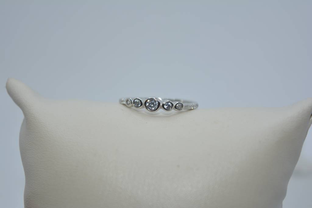 Trilogy Radiance Ring : 435