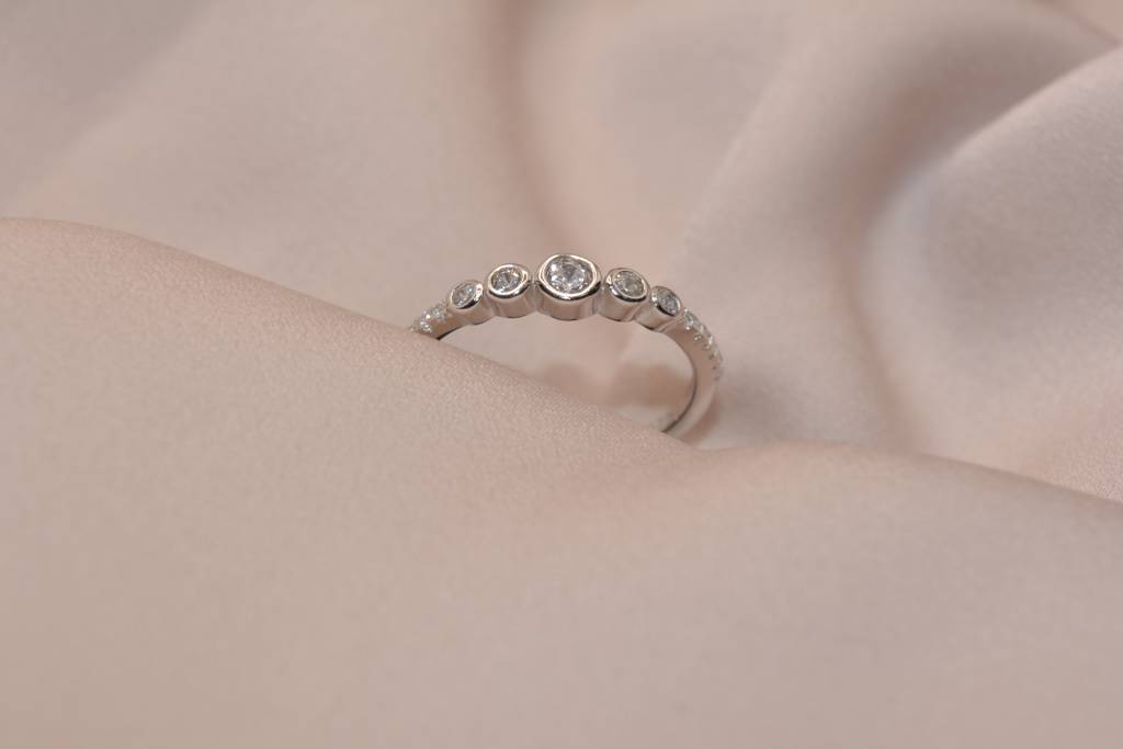 Trilogy Radiance Ring : 435
