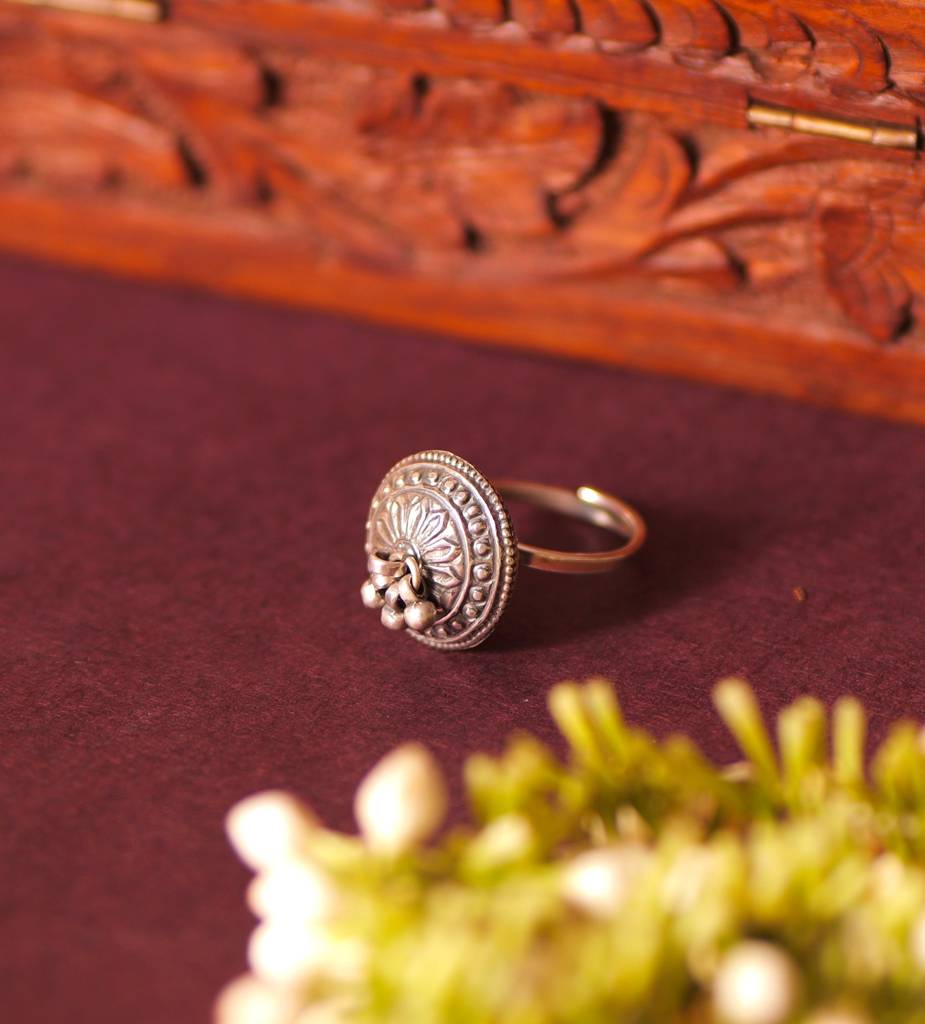 Anokhi Floral Ghungri Dome Ring : KR065