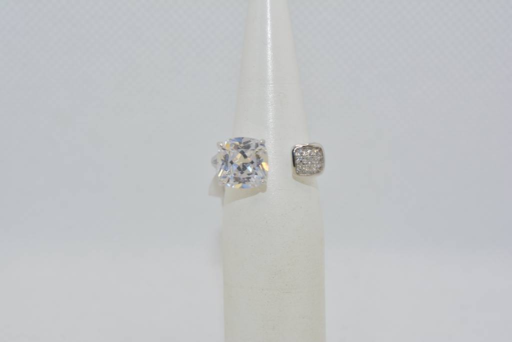 Luna Gems Adjustable Ring : 461