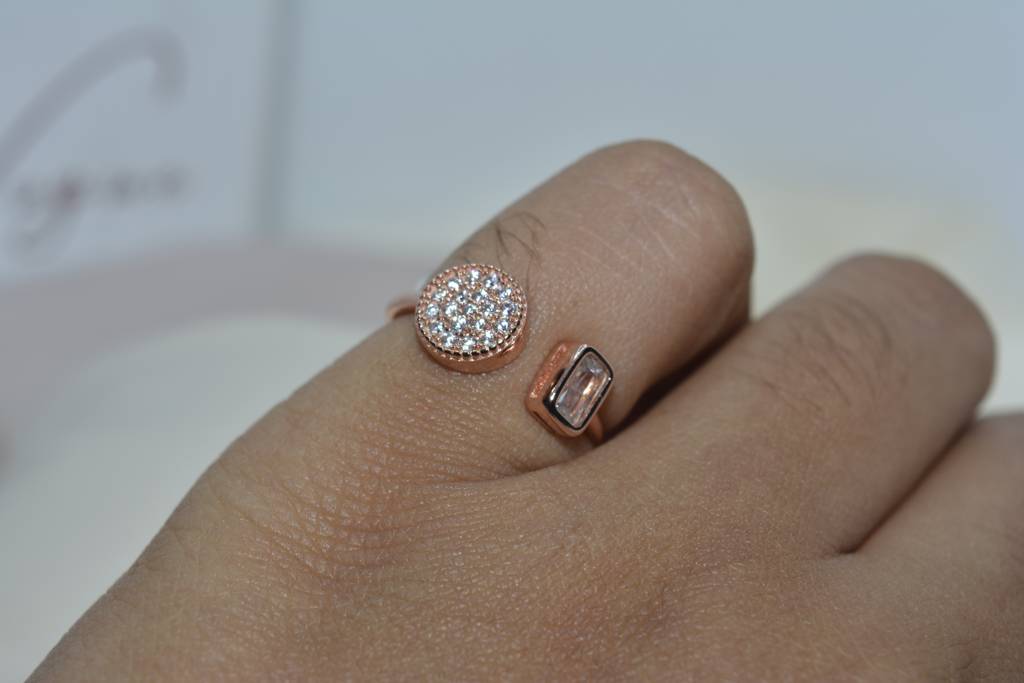 Rose Adjustable Ring : 464